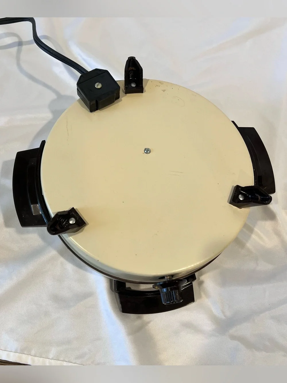 Vintage Toastmaster Belgian Waffle Maker Floral Cream